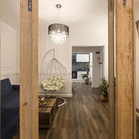 Savoya Vintage 1bdr Apartment